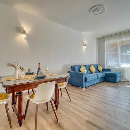 Casa Ginevra - Modern Design, King Bed & Terrace Apartmán *