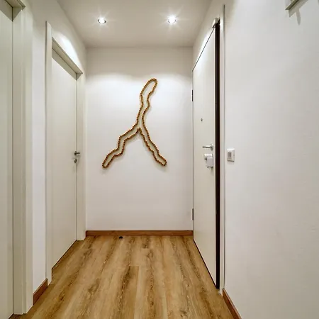 Casa Ginevra - Modern Design, King Bed & Terrace *