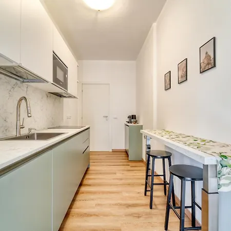 Casa Ginevra - Modern Design, King Bed & Terrace Appartement Como